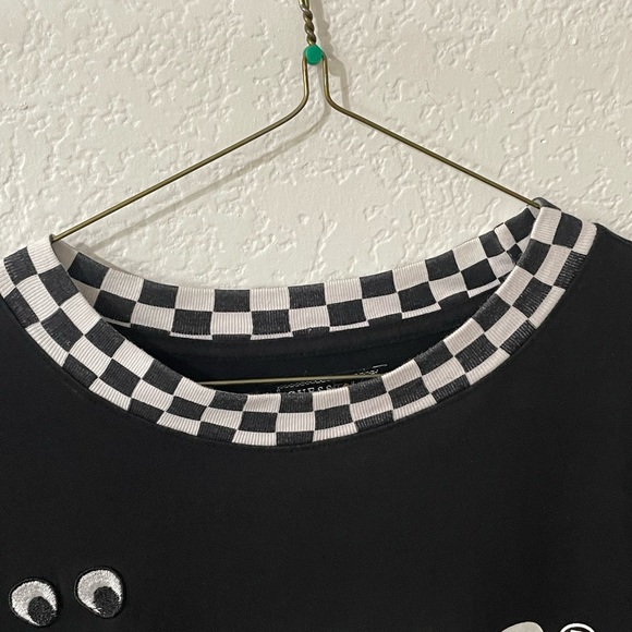 Guess x J. Balvin Checkered Look Over There Eyes Shirt Size Medium - Picture 5 of 5
